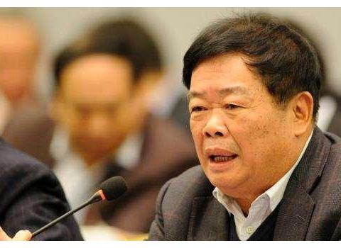 劳斯莱斯车身上的一个零件，只有一家国内企业能造，谁也不能代替