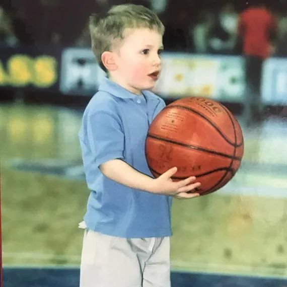 Kobe還是菜鳥,詹姆斯僅12歲,馬刺上次不進季後賽,NBA都發生了什麼?-黑特籃球-NBA新聞影音圖片分享社區
