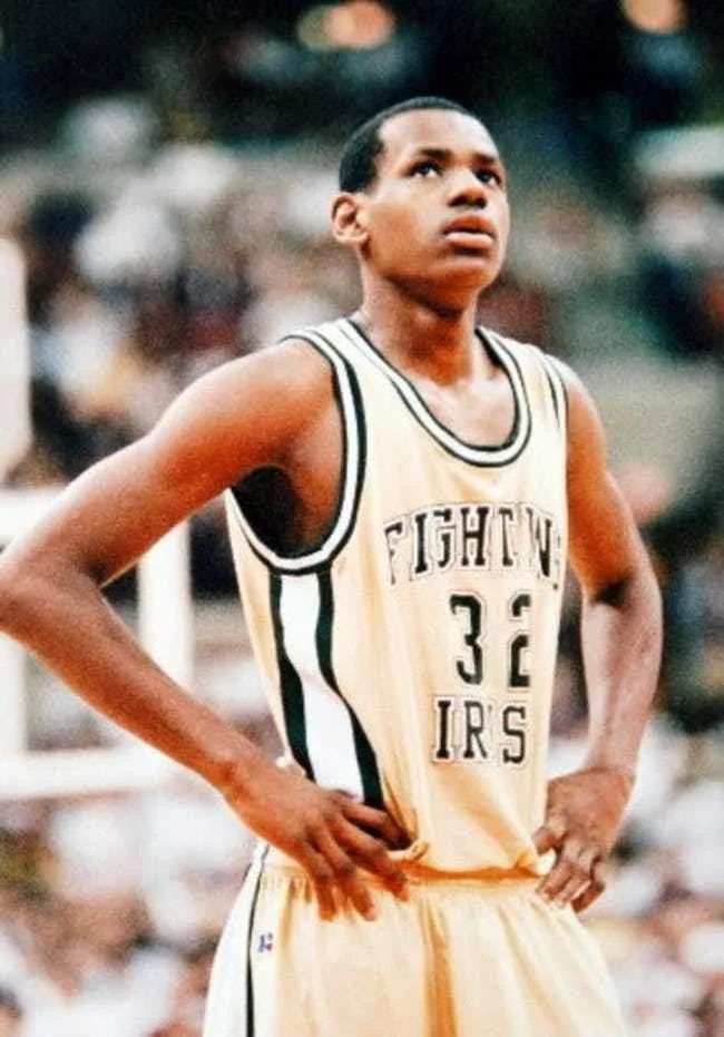 Kobe還是菜鳥,詹姆斯僅12歲,馬刺上次不進季後賽,NBA都發生了什麼?-黑特籃球-NBA新聞影音圖片分享社區