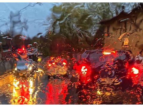 汽车易损件滤清器、火花塞、雨刮等保养