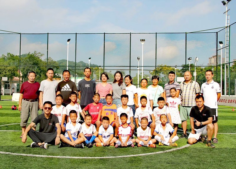 2020亚洲俱乐部足球_年终评选2020年中国体育十大新闻·新华社(2)