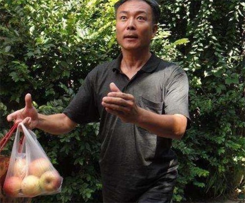 著名男演员谢园去世葛优梁天悲伤悼念谢园