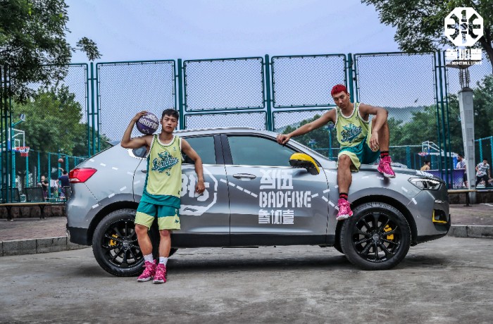 汽车跨界营销大牛:哈弗F5刷屏案例盘点