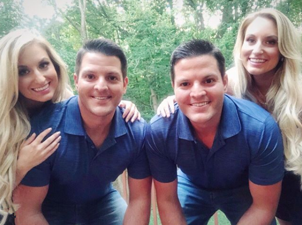 双胞胎姐妹嫁给双胞胎兄弟,婚后4人住一起,同时怀孕,网友:好期待他们孩子的模样···休闲区蓝鸢梦想 - Www.slyday.coM 双胞胎姐妹嫁给双胞胎兄弟,婚后4人住一起,同时怀孕,网友:好期待他们孩子的模样···休闲区蓝鸢梦想 - Www.slyday.coM