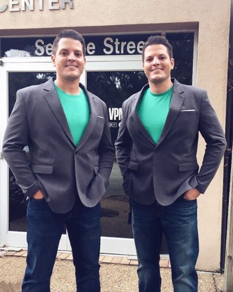 双胞胎姐妹嫁给双胞胎兄弟,婚后4人住一起,同时怀孕,网友:好期待他们孩子的模样···休闲区蓝鸢梦想 - Www.slyday.coM 双胞胎姐妹嫁给双胞胎兄弟,婚后4人住一起,同时怀孕,网友:好期待他们孩子的模样···休闲区蓝鸢梦想 - Www.slyday.coM