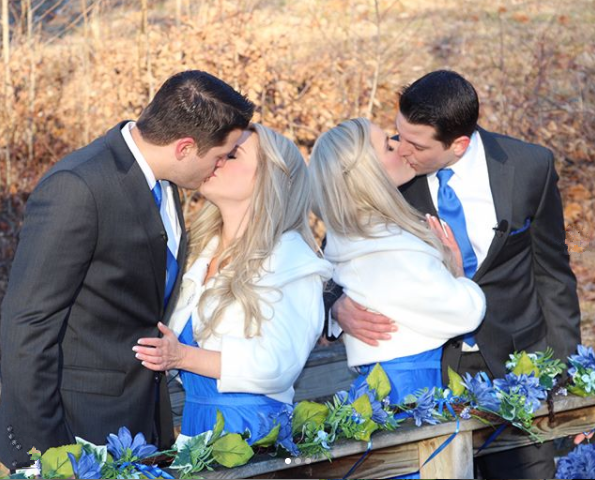 双胞胎姐妹嫁给双胞胎兄弟,婚后4人住一起,同时怀孕,网友:好期待他们孩子的模样···休闲区蓝鸢梦想 - Www.slyday.coM 双胞胎姐妹嫁给双胞胎兄弟,婚后4人住一起,同时怀孕,网友:好期待他们孩子的模样···休闲区蓝鸢梦想 - Www.slyday.coM