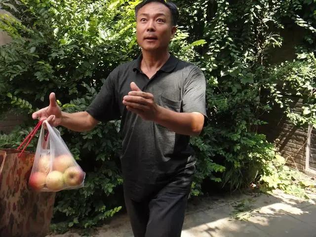一生受尽尊崇的谢园,结婚22年,无儿女送终,留下邱悦孤苦无依