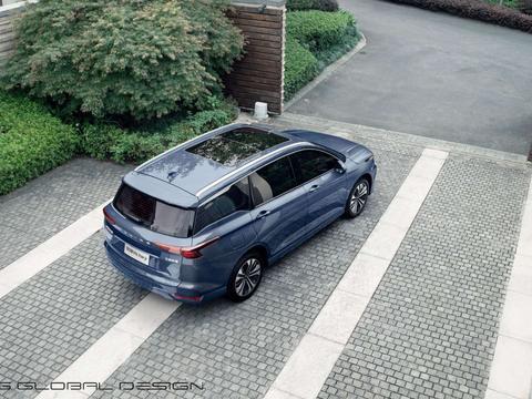 10月中旬首发 配大尺寸全景式天窗 五菱凯捷实车官图曝光