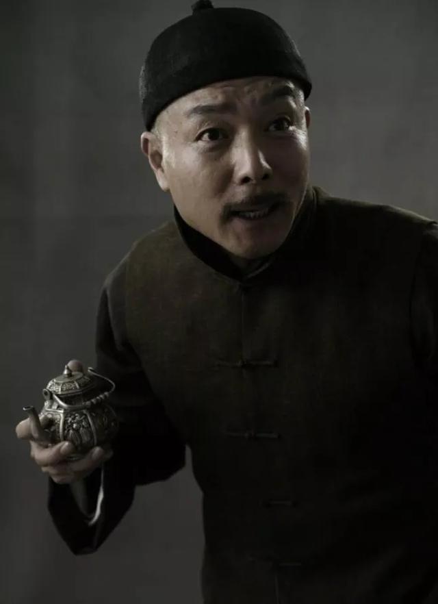 一生受尽尊崇的谢园,结婚22年,无儿女送终,留下邱悦孤苦无依