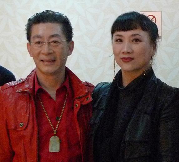 六小龄童的女儿30岁了还是单身毕竟有时候太优秀也有弊端