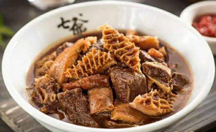广式街头风味,一碗牛杂,吃透人生百味