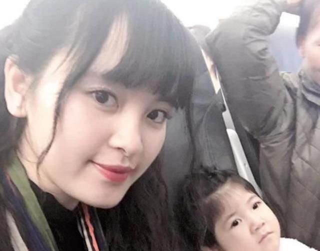 单身女网红收养“皮包骨”弃婴被质疑炒作,现在被丈夫一家宠成宝休闲区蓝鸢梦想 - Www.slyday.coM 单身女网红收养“皮包骨”弃婴被质疑炒作,现在被丈夫一家宠成宝休闲区蓝鸢梦想 - Www.slyday.coM