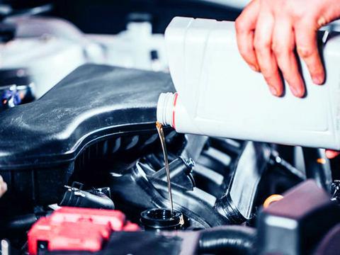 汽车保养不要只换机油，这4个零件不换，等于没保养!