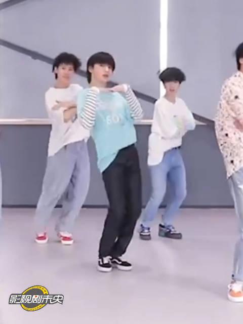 宋亚轩《姐姐真漂亮》练习室直拍