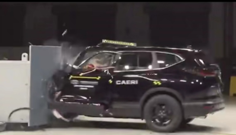 中保研碰撞测试2020_长安CS75PLUS(2020款自动豪华型)中保研低速碰撞测试