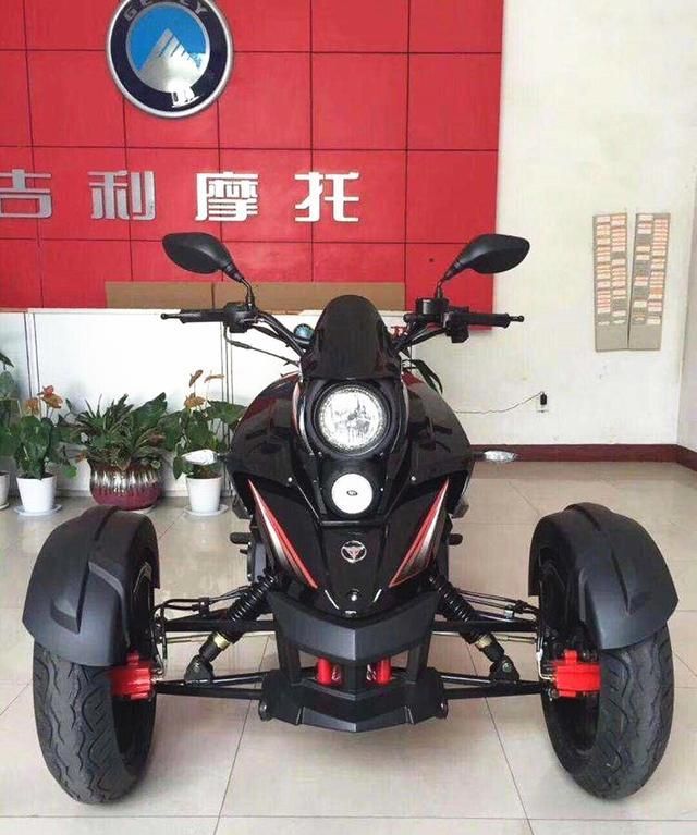 开始将目光投向了这一领域 我们今天的主角就是一款国产的倒三轮摩托