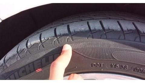 汽车噪音越来越大？老司机排查这4处地方，会有新发现