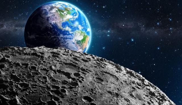 月球地表布满陨石坑,是帮地球抵挡陨石撞击留下的?其实另有原因