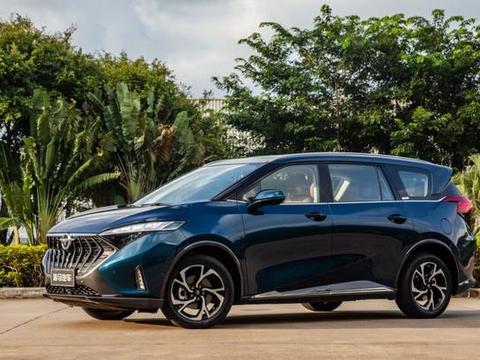 轴距近2.9米，配置丰富，海马7X上市，家用车又多了一个选择