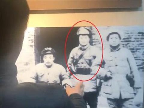因证件丢失无法证明身份，9旬抗日老兵指着博物馆照片说：这是我