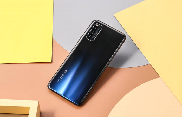 手机推荐2000块左右5g 9ce7-iyhvyva7213869.jpg