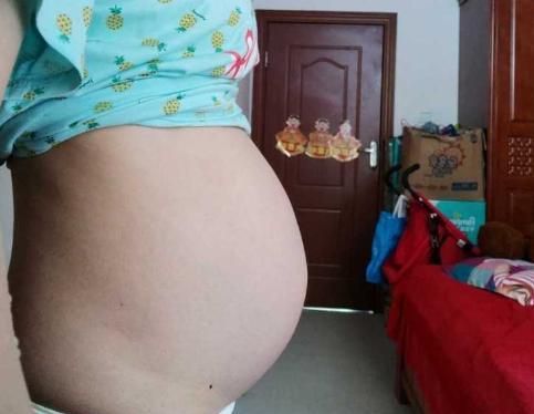 孕吐不吃东西 虽然能缓解难受度 但胎儿会被连累