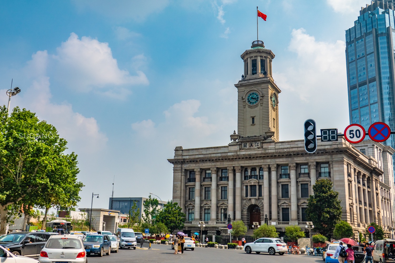江汉关大楼，中国现存最早的三座海关大楼之一，曾为武汉最高建筑_汉口