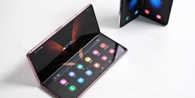 三星galaxy z fold2体验 详细对比fold一代