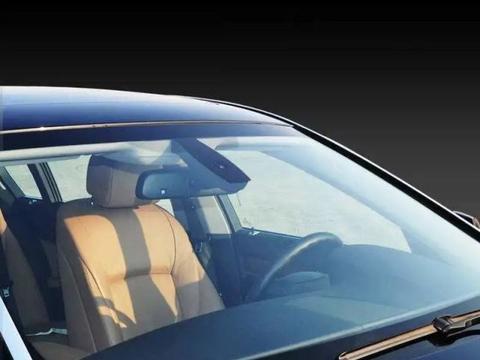 苏州车展-正确保养雨刮器