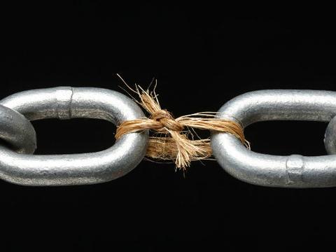 新能源汽车补贴坏账率大幅提升 车企 “去补贴”后积分交易启动