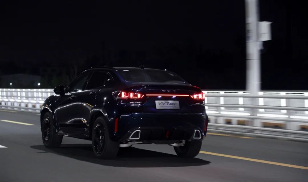 第一次开“巴博斯”,不是奔驰而是它