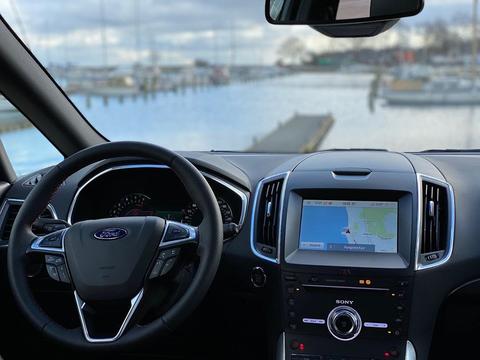 新款福特S-MAX实车 全新的设计