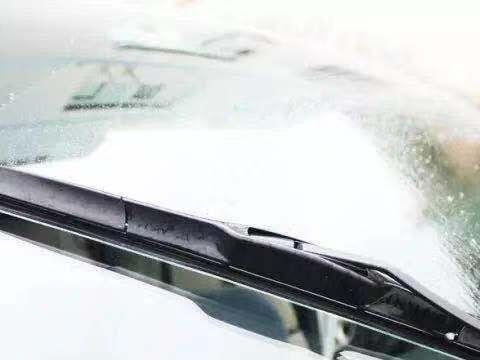 雨刮片总有异响？可能是这些原因导致的