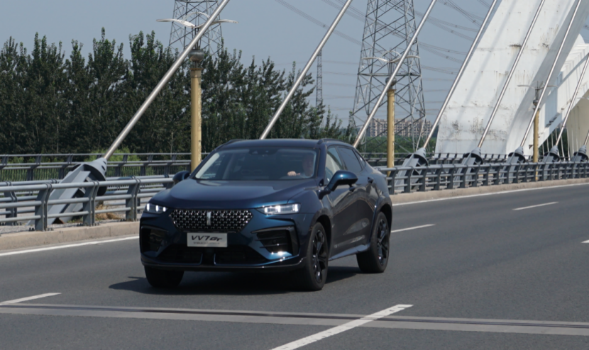 第一次开“巴博斯”,不是奔驰而是它