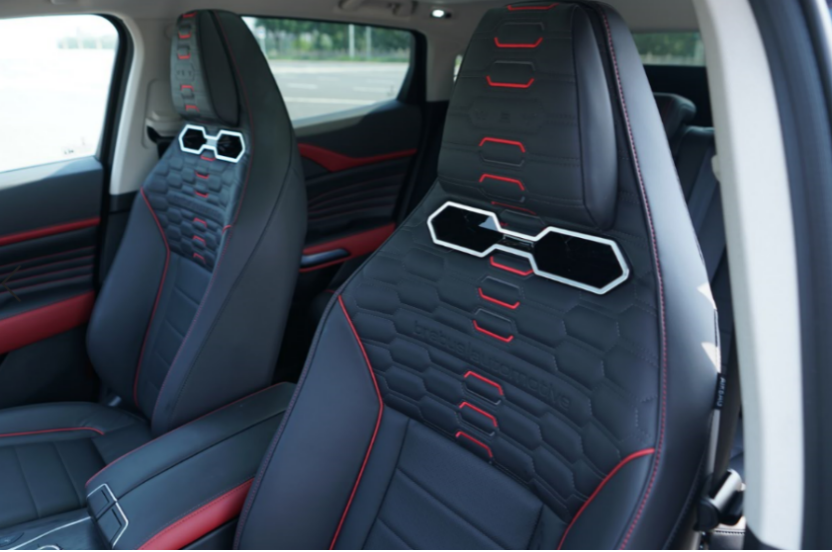 第一次开“巴博斯”,不是奔驰而是它