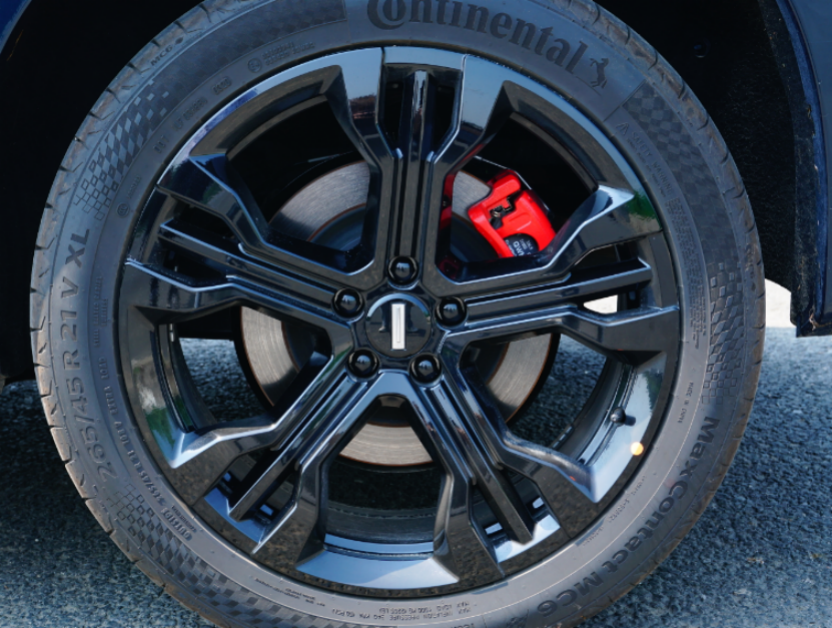 第一次开“巴博斯”,不是奔驰而是它