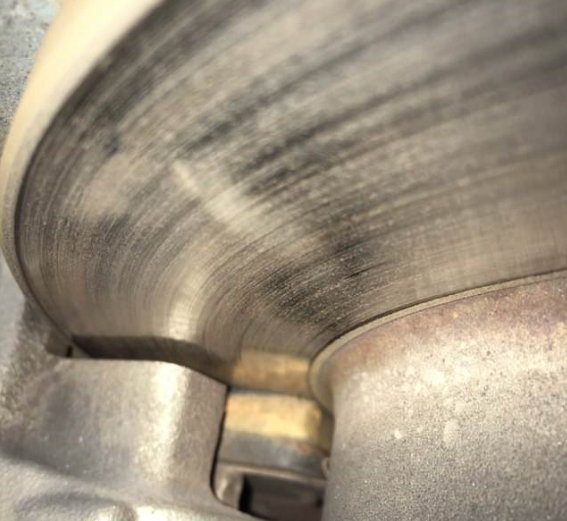 车辆行驶到7万公里，几个零件必须更换，勿拿生命开玩笑