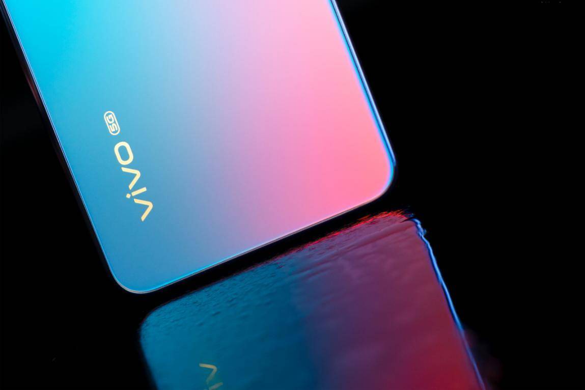2020新款vivo手机,vivo手机2020年新款 vivos7成为2020年最受小姐姐欢迎的手机,自拍超好看