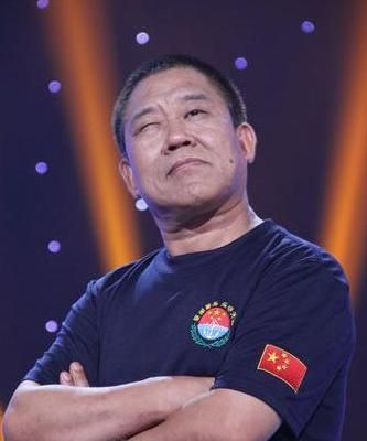 "丑星"杜旭东:7岁摔歪嘴,27岁骗美娇妻,如今成人生赢家
