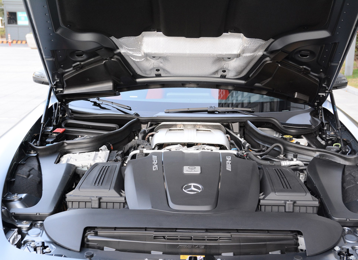 全新梅赛德斯-AMG SL级渲染图曝光 搭4.0T插混