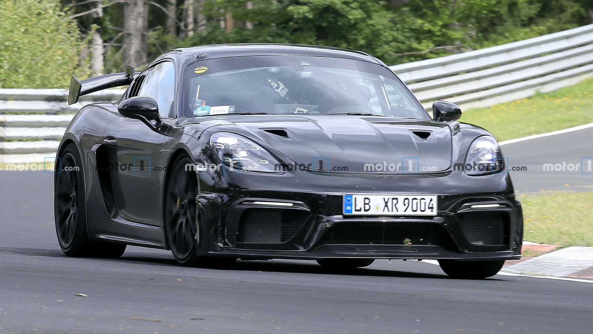 设计更加激进 保时捷 718 Cayman GT4 RS路试谍照曝光