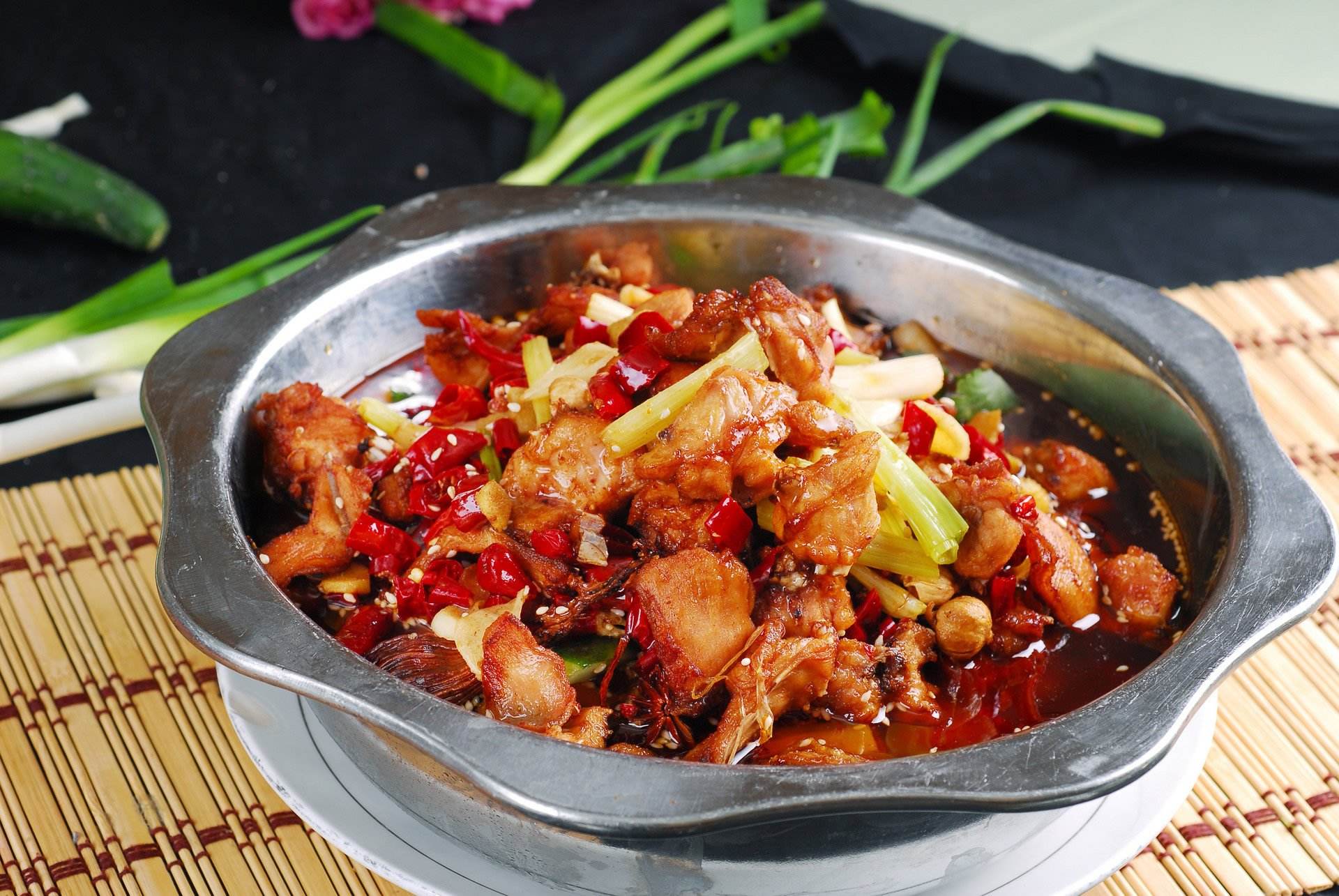 牛蛙怎么做好吃（牛蛙怎么做好吃视频）-85模板网