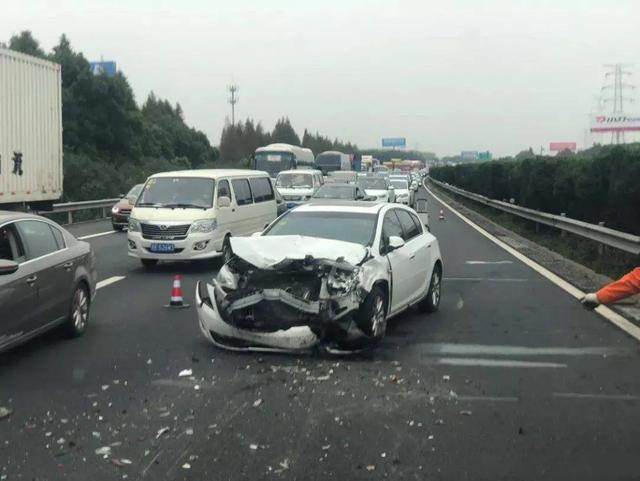 专治买车纠结症!20万预算买SUV选TA准没错