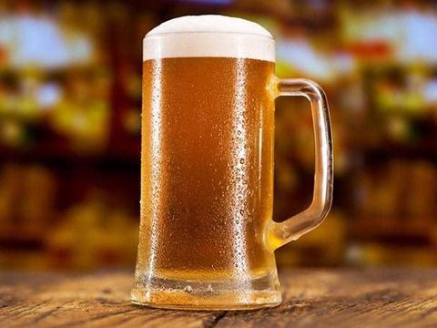 欧洲最喜欢啤酒的国家，人均一年喝218瓶啤酒，不是法国不是德国