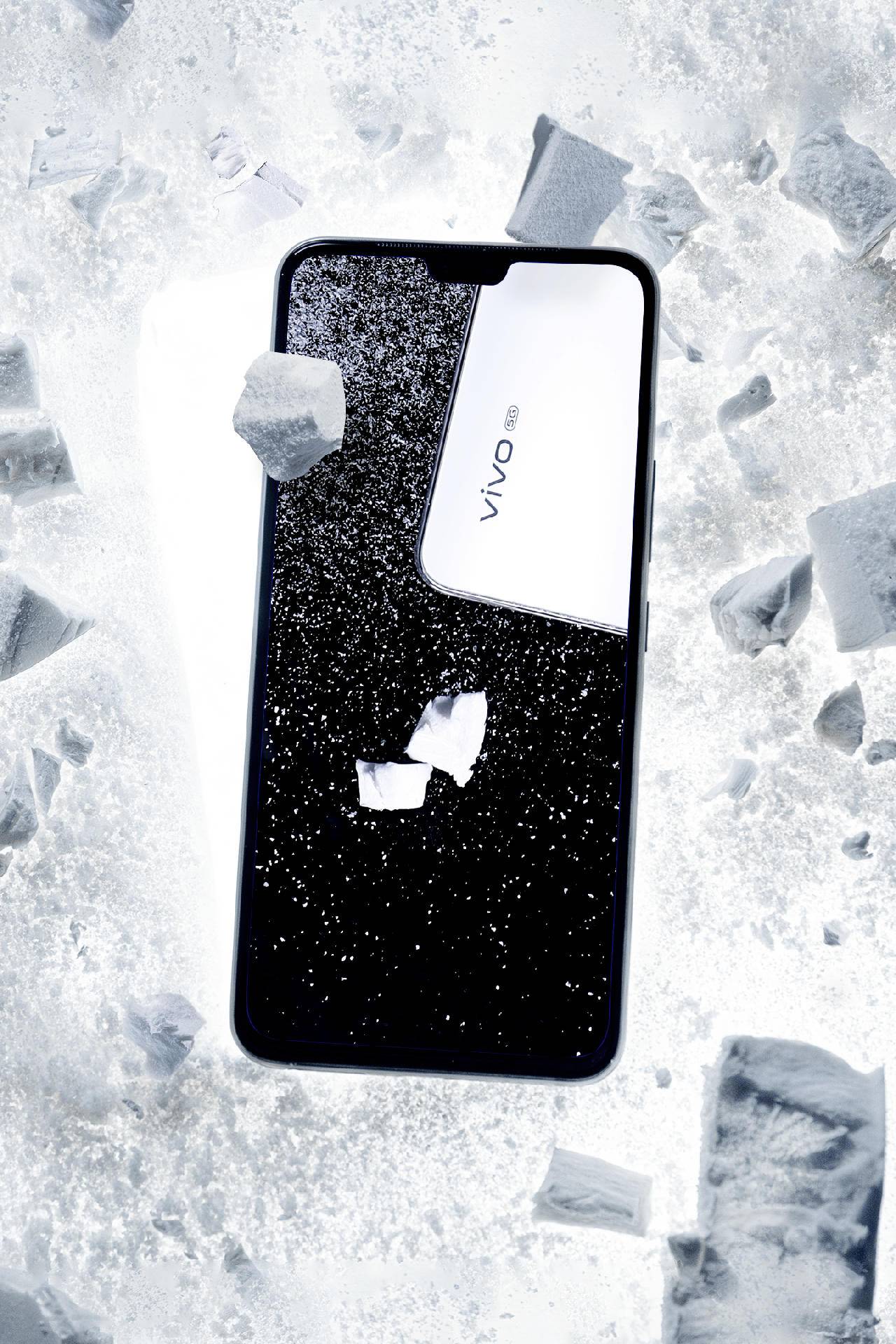 vivos7手机碎屏图片,vivos7图片手机图片 vivo s7月光白图赏:完美体现出白色机型的独特魅力
