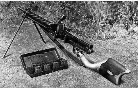 大机关枪视频 dd4c-izeysay7633525.jpg