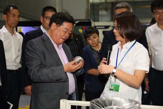 曹德旺:早料到2020年是拐点,提前把银行钱还了,趁早卖房子休闲区蓝鸢梦想 - Www.slyday.coM 曹德旺:早料到2020年是拐点,提前把银行钱还了,趁早卖房子休闲区蓝鸢梦想 - Www.slyday.coM