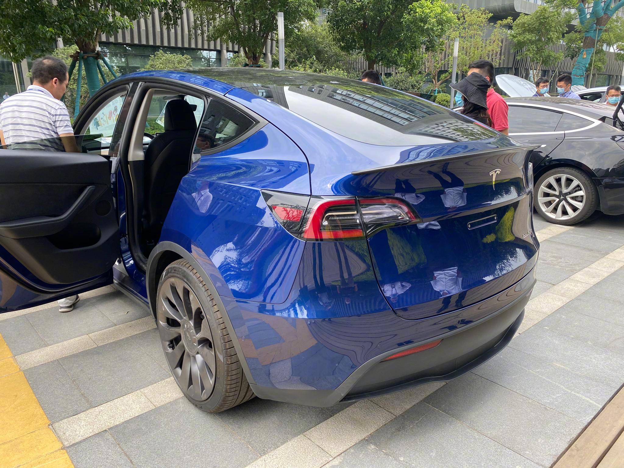 国内现身Model Y实车 国产版明年年初下线
