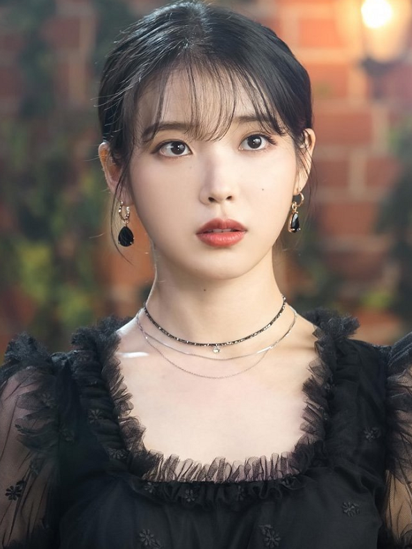 女明星空气刘海:郑爽甜美,iu可爱,看到关晓彤:粉丝都不敢认