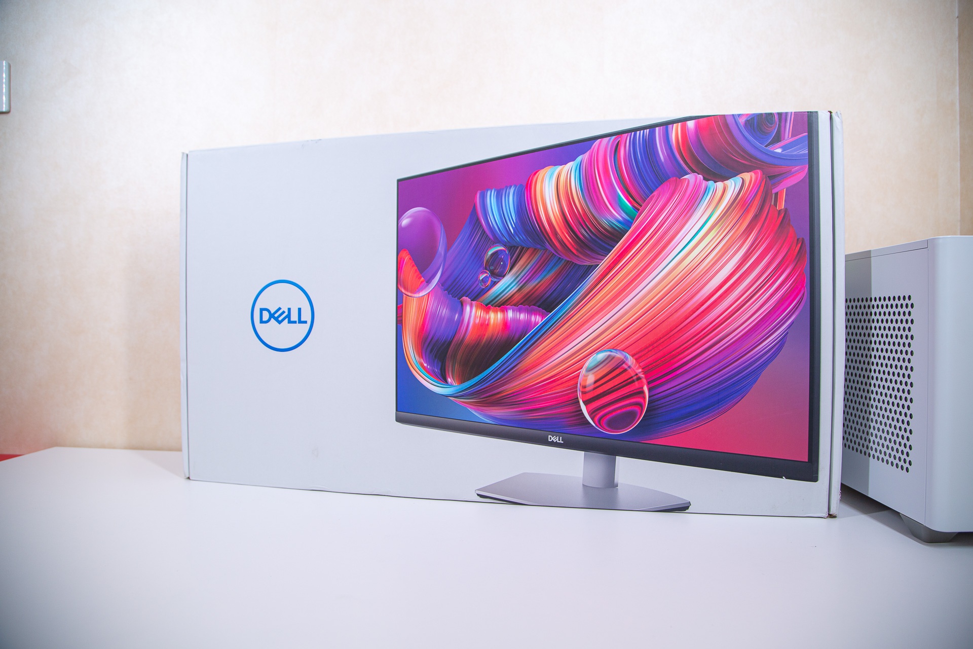 白色,4k,ips,广色域 dell s2721qs显示器哪里吸引我?